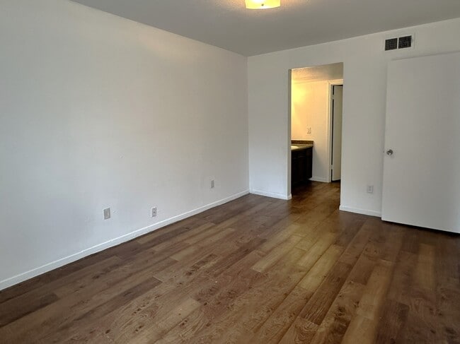 Building Photo - Timber Crossing Apartments