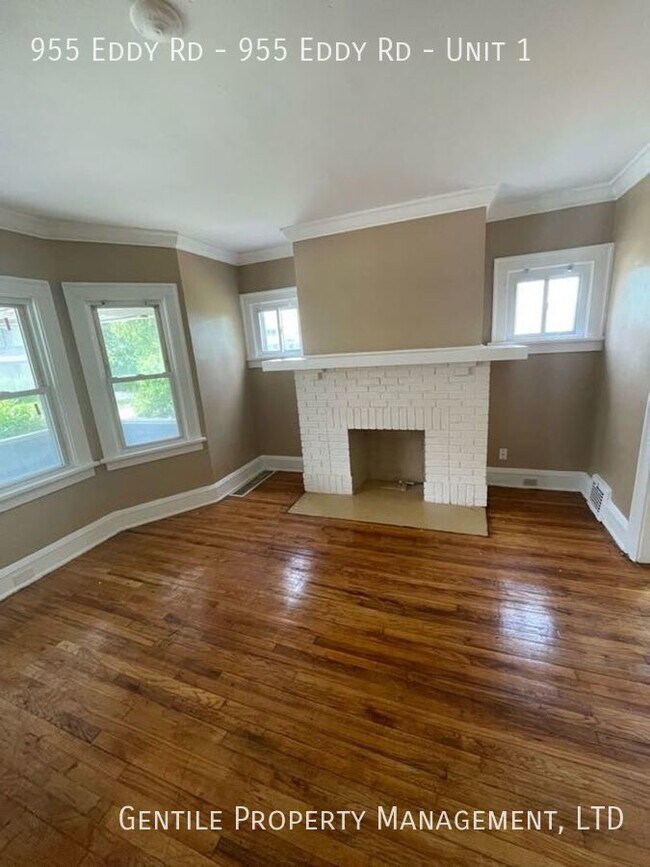 Foto del edificio - A Gentile Property - 955 Eddy Rd Unit 1