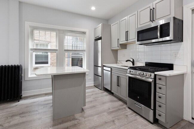 Foto del edificio - 1063 W Glenlake Ave