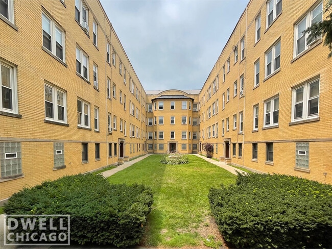 Foto del edificio - 6526 N Lakewood Ave