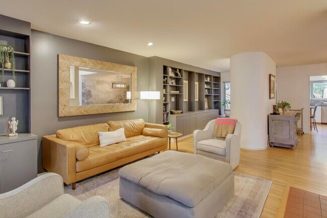 Foto del edificio - 3536 N Marshfield Ave