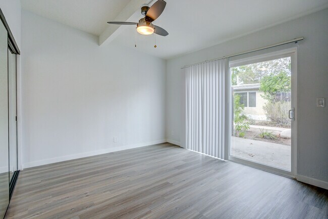 Foto del edificio - 521 W 11th Ave
