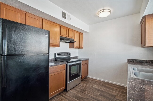 Building Photo - Maryland West