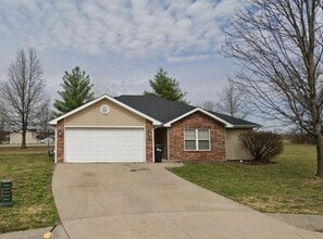 Building Photo - 1705 Citadel Dr