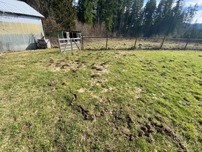 Building Photo - 1422 Old State Rd