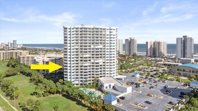 Building Photo - Wow Rare 3/3 Condo For Rent with breathtak...