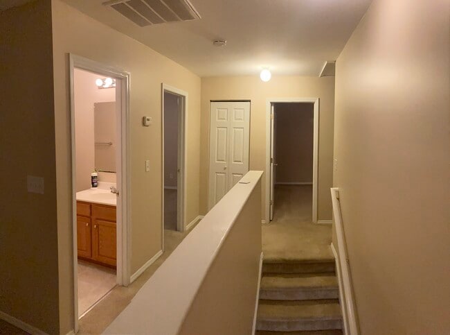 Piso superior - 765 Dragonfly Dr