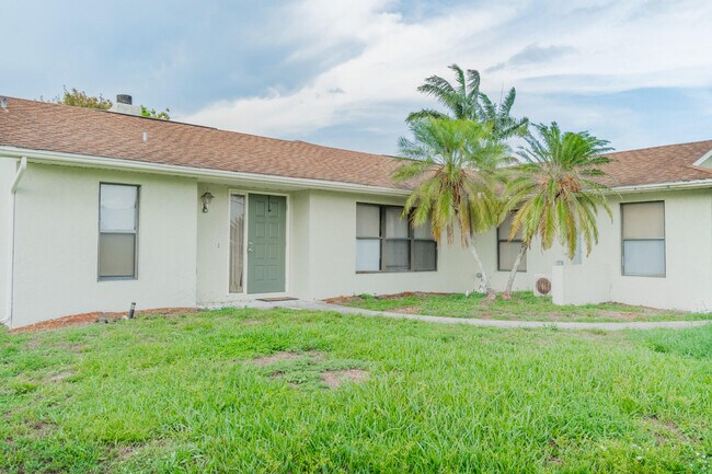 Foto del edificio - 607 SW Lucero Dr