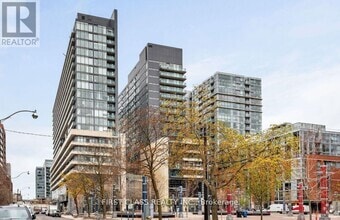 Building Photo - 36-LPH136 Lisgar St