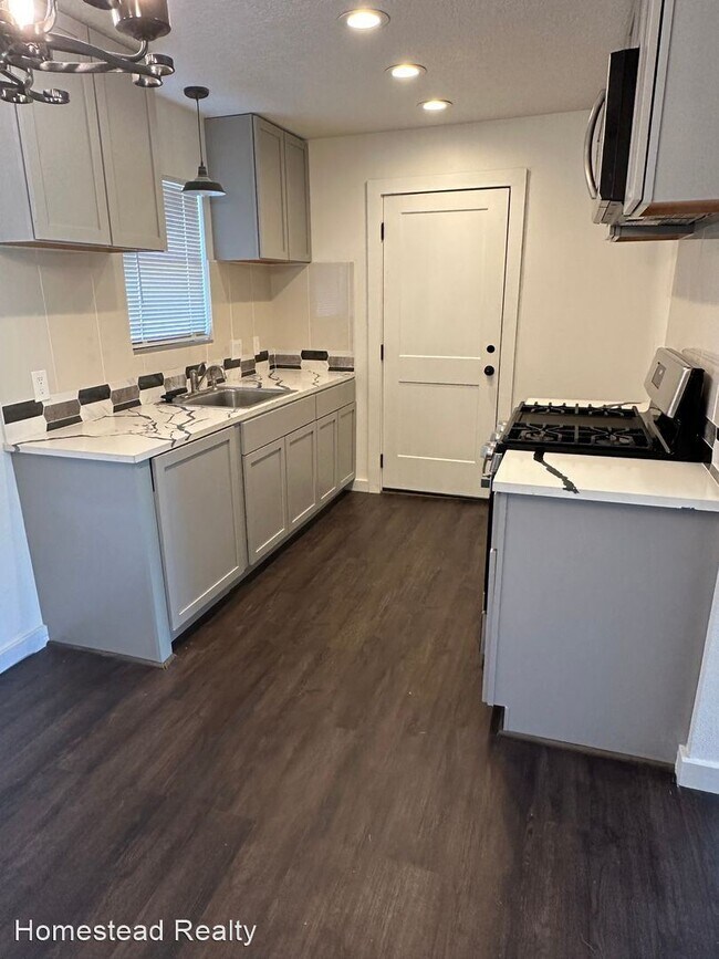 Building Photo - 3 br, 1 bath House - 325 Linkwood