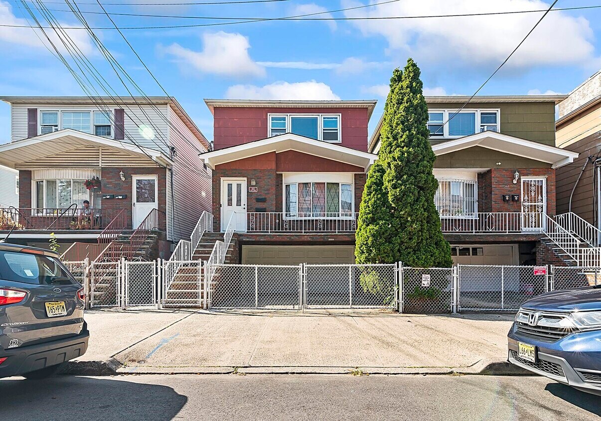 203 5th St Unit 2, Jersey City, NJ 07302 Condo for Rent in Jersey