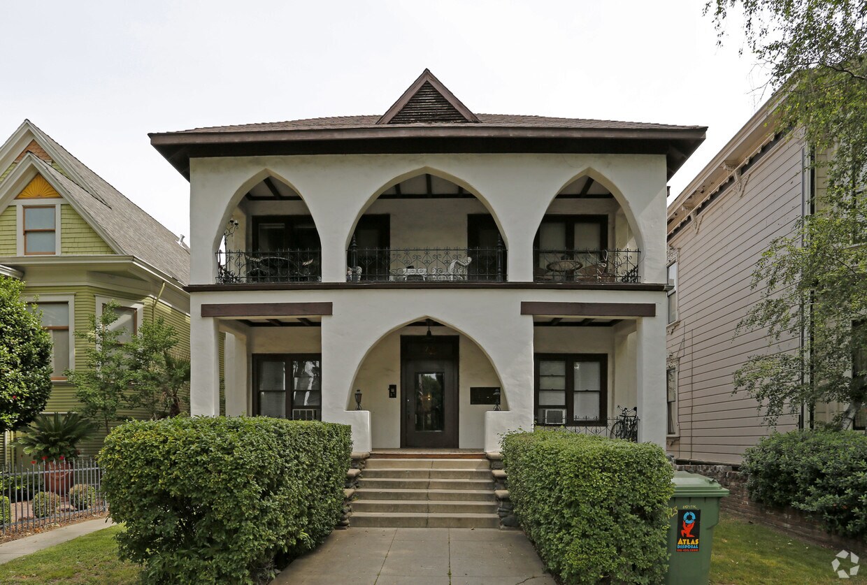 Building Photo - 1723 Capitol Ave