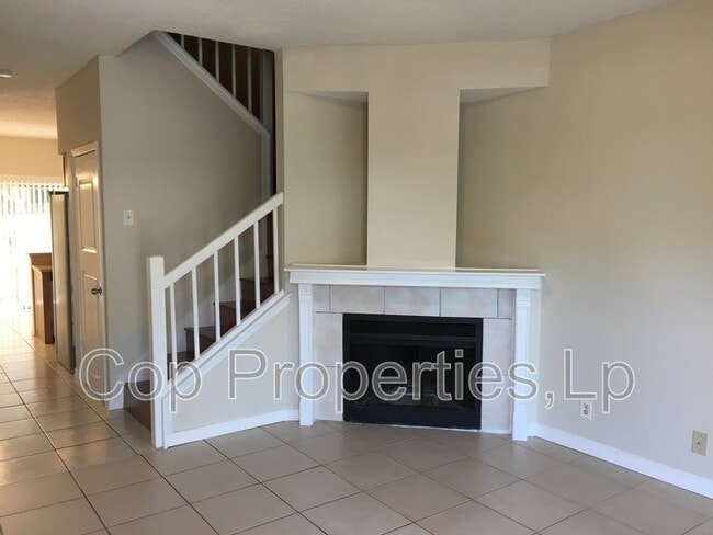 Building Photo - 1804 Gary's Park St