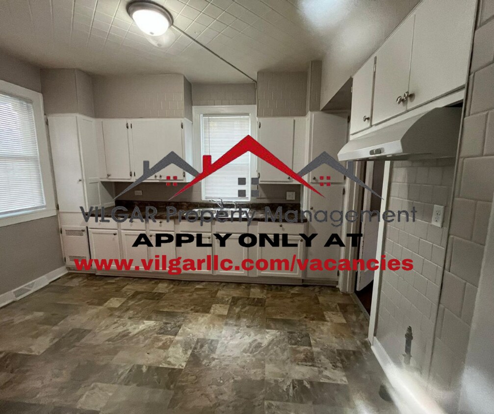 1125 Moss St Unit A, Hammond, IN 46320 Room for Rent in Hammond, IN