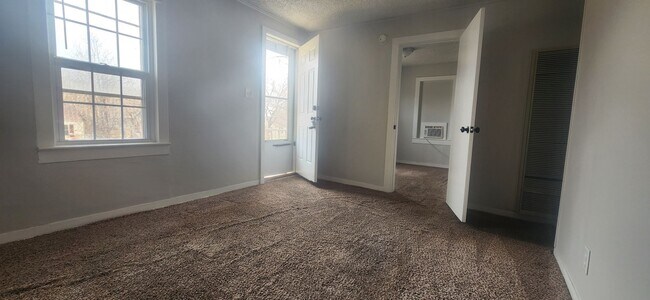 Foto del edificio - Cozy One Bedroom/One Bath Home
