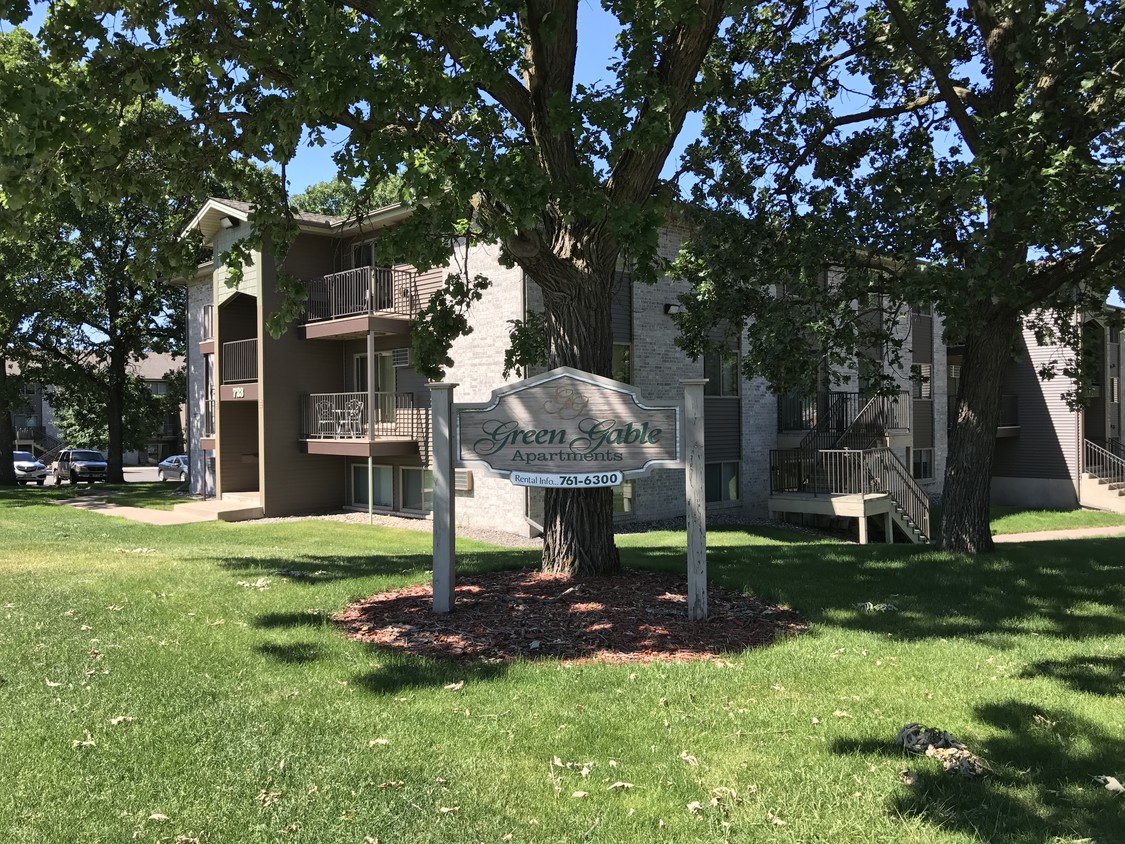 Green Gable - Green Gable Apartments