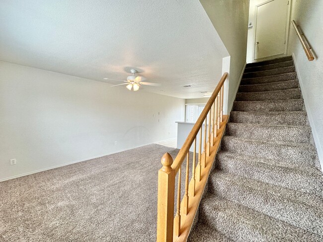 Building Photo - 3600 Malibu Ln