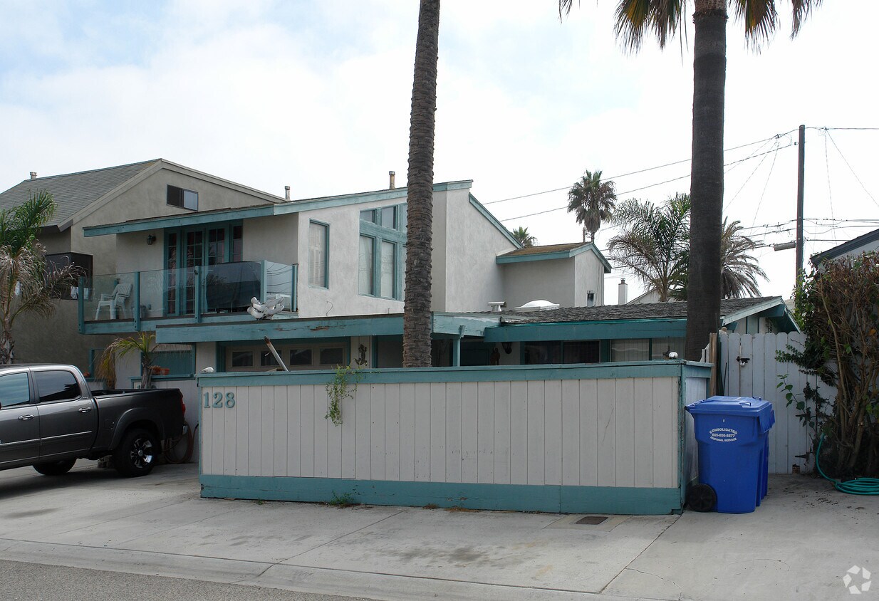 Building Photo - 128-130 Oxnard Ave