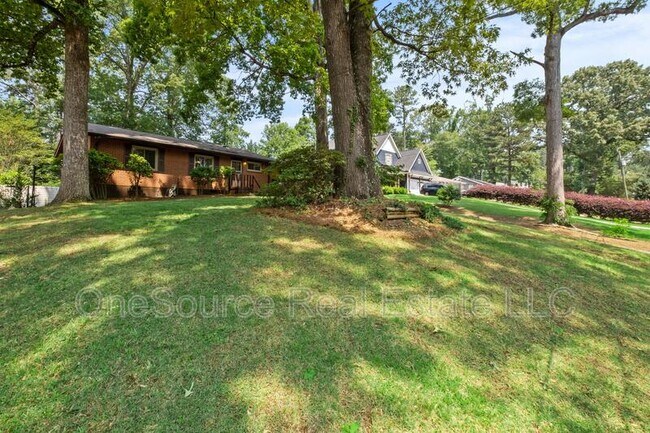 Foto del edificio - 5070 Crowe Dr SE