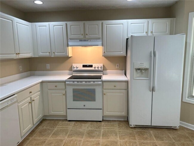 Building Photo - 185 Weatherstone Dr