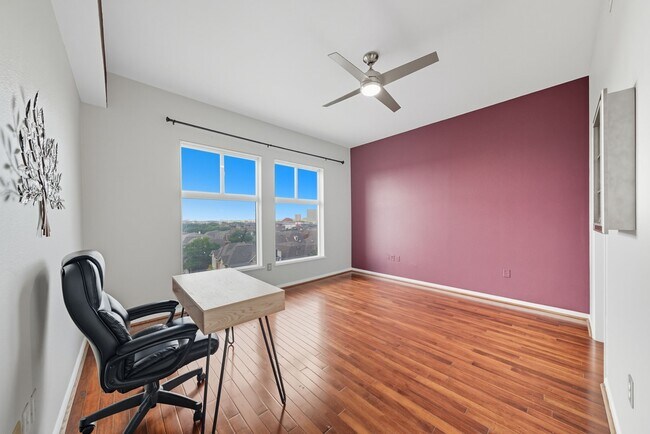 Foto del edificio - 3505 Sage Rd