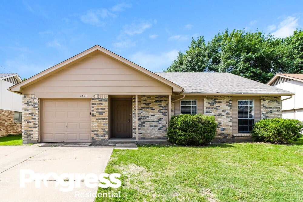 2500 Rock Haven St, Arlington, TX 76018 House Rental in Arlington, TX