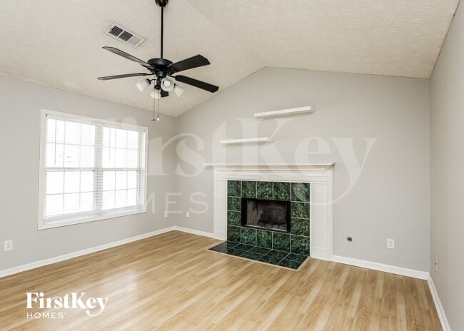 Foto del edificio - 5183 Sagewood Dr