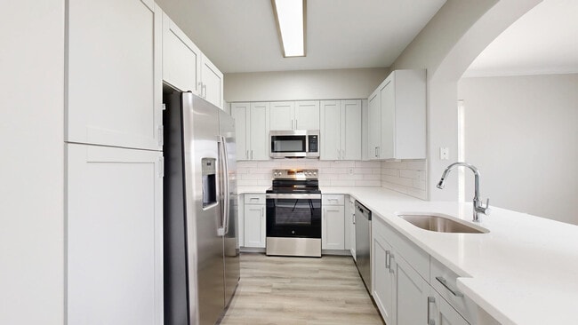 Interior Photo - Lenox Farms