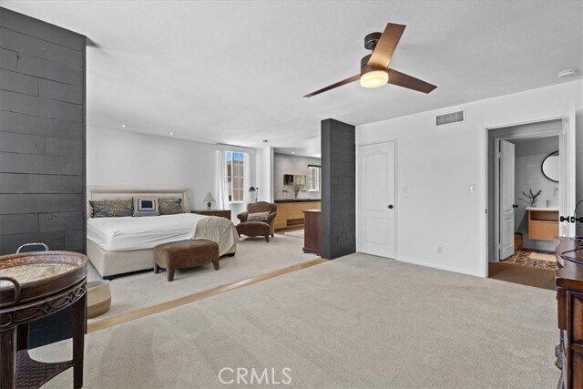 Foto del edificio - 5050 Coldwater Canyon Ave