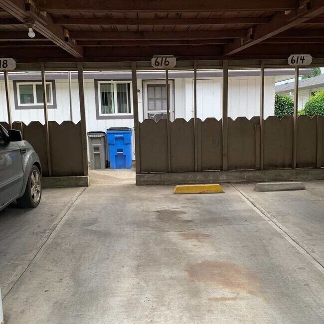 Foto del edificio - 616 NE Anderson St