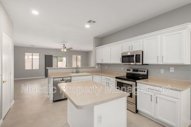 Building Photo - 1245 E Waterview Pl