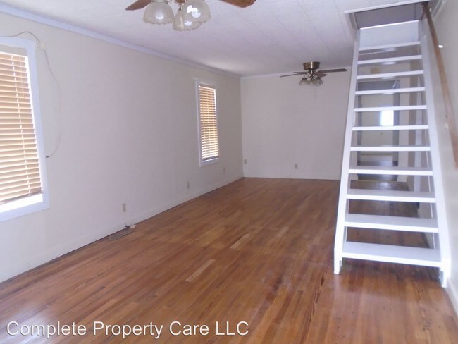 Building Photo - 3 br, 2 bath House - 1501 w 14th st