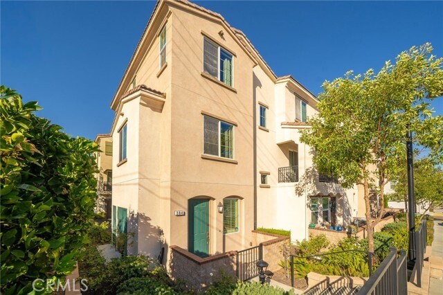 Foto del edificio - 384 Ruby Red Ln