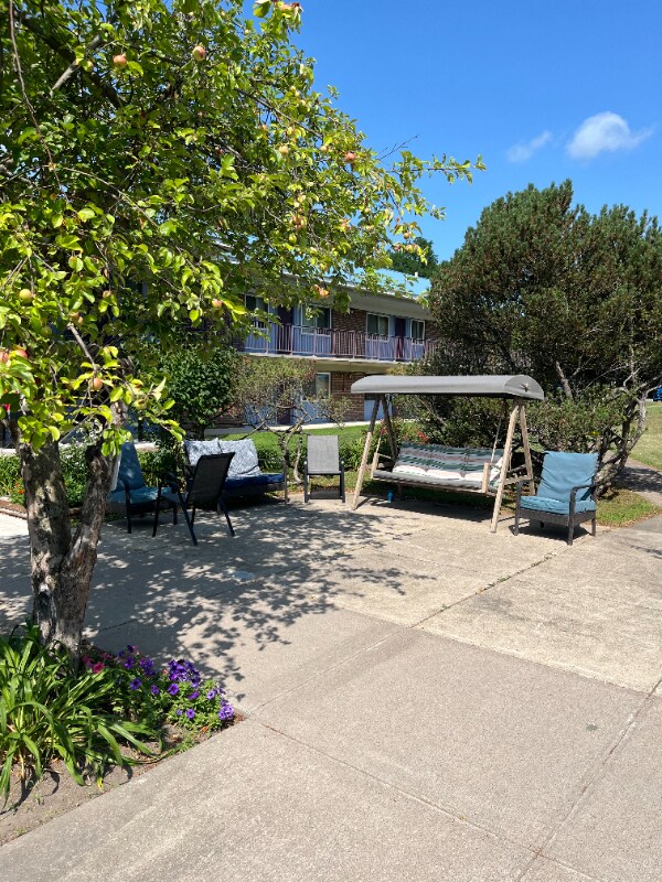 Foto del edificio - 80 Riverside Dr