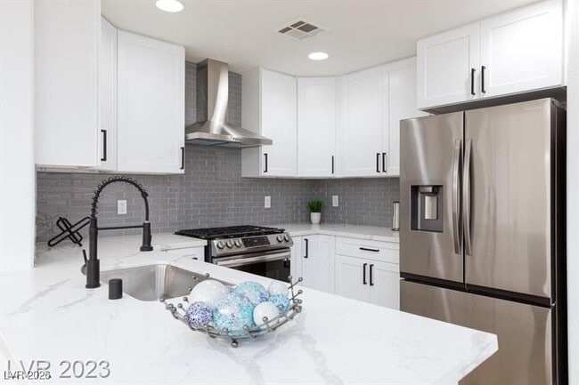 Foto del edificio - 971 Grand Cerritos Ave