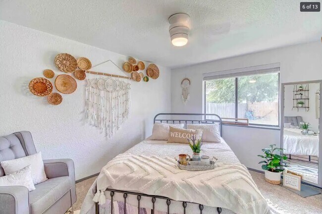 Foto del edificio - 6215 W Everett St