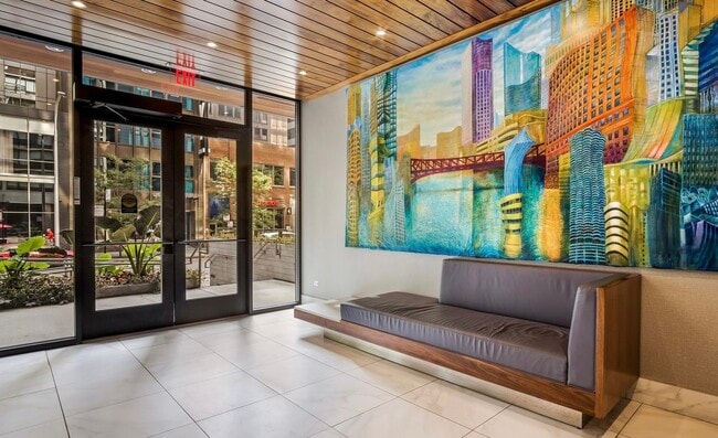 Foto del edificio - 230 E Ontario St