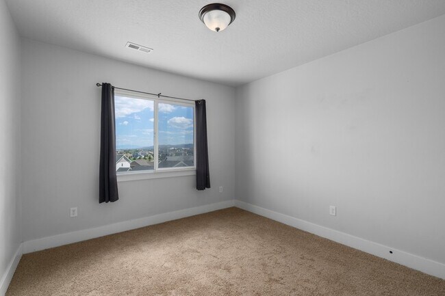 Foto del edificio - 7651 Scenic Maple Dr