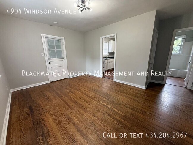 Foto del edificio - 4904 Windsor Ave