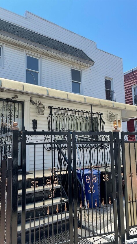 Primary Photo - 135-46 Kew Gardens Rd