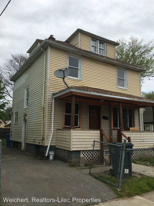 Building Photo - 4 br, 2 bath House - 54 Joseph Place