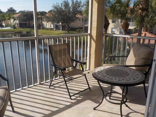 Building Photo - 604 Casa del Lago Way