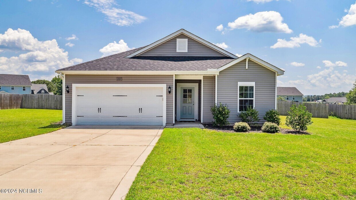 Foto principal - 221 S Prince Henry Way