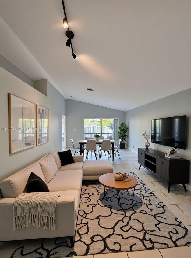 Foto principal - 3863 NW 122nd Terrace