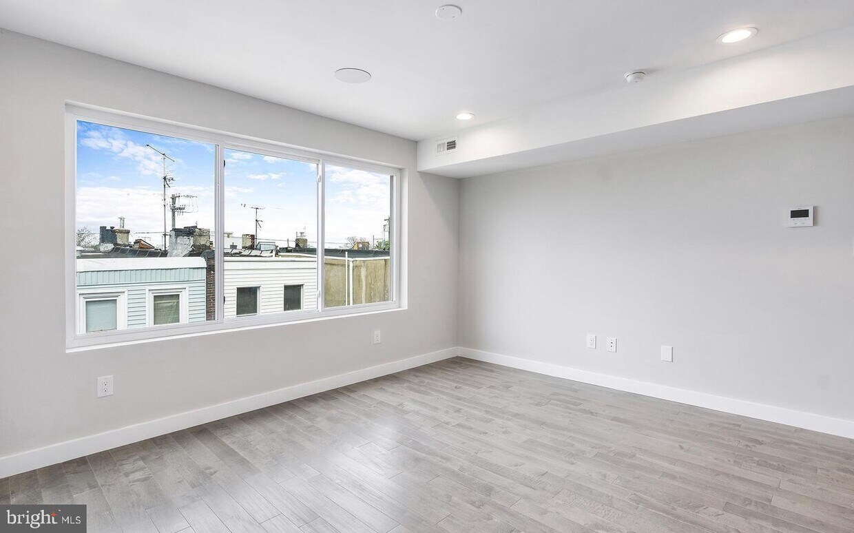 Foto principal - 1650 Point Breeze Ave