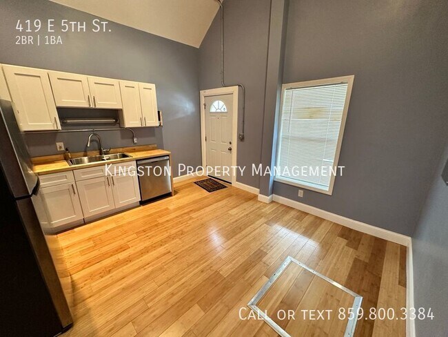 Foto del edificio - Recently Remodeled 2 Bedroom House Now Ava...