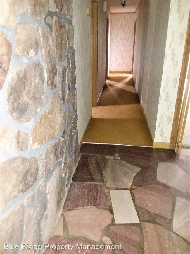 Foto del edificio - 2 br, 2.5 bath House - 154 Ridge Haven Drive