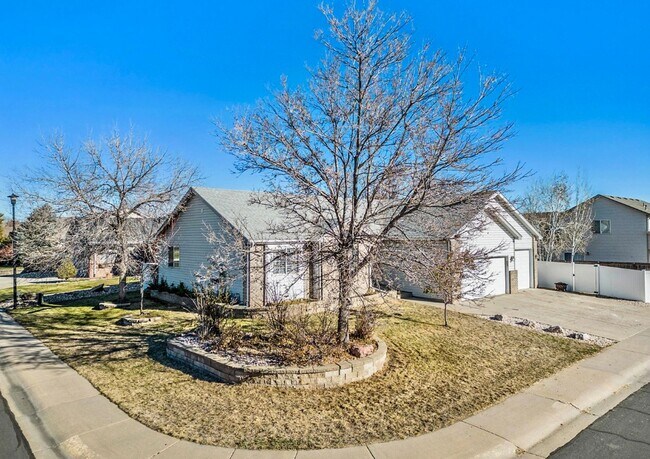 Foto del edificio - Updated 5-Bedroom Windsor Home - Available...