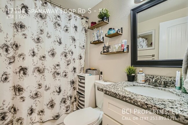 Building Photo - MOVE IN SPECIAL- $250 VISA GIFT CARD- Desi...