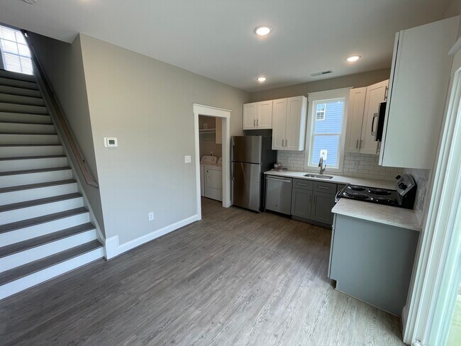 Foto del edificio - 7733 Barefoot Rd